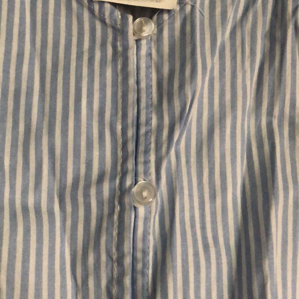 Button down top - Picture 3 of 3